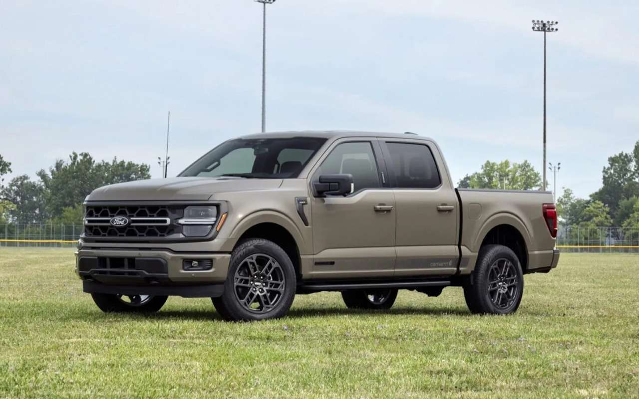 Ford F-150: свежий мотор, буксировка без рук и новая версия