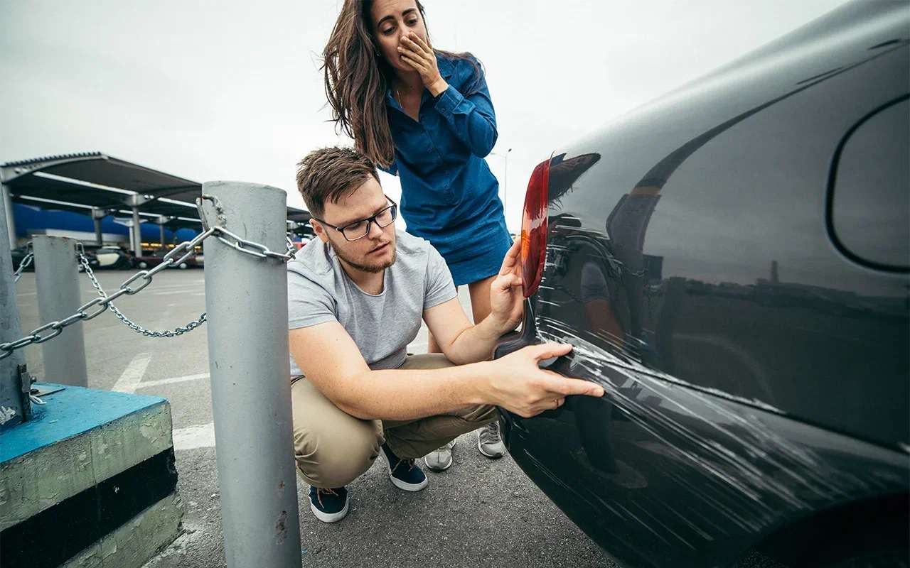 Авто повредили в сервисе? Вот четкий план, как заставить их заплатить
