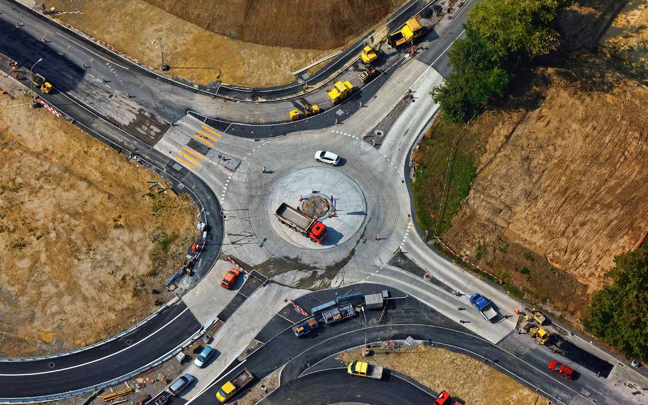 Квадратные светофоры и турбоперекрестки — уже через полгода!