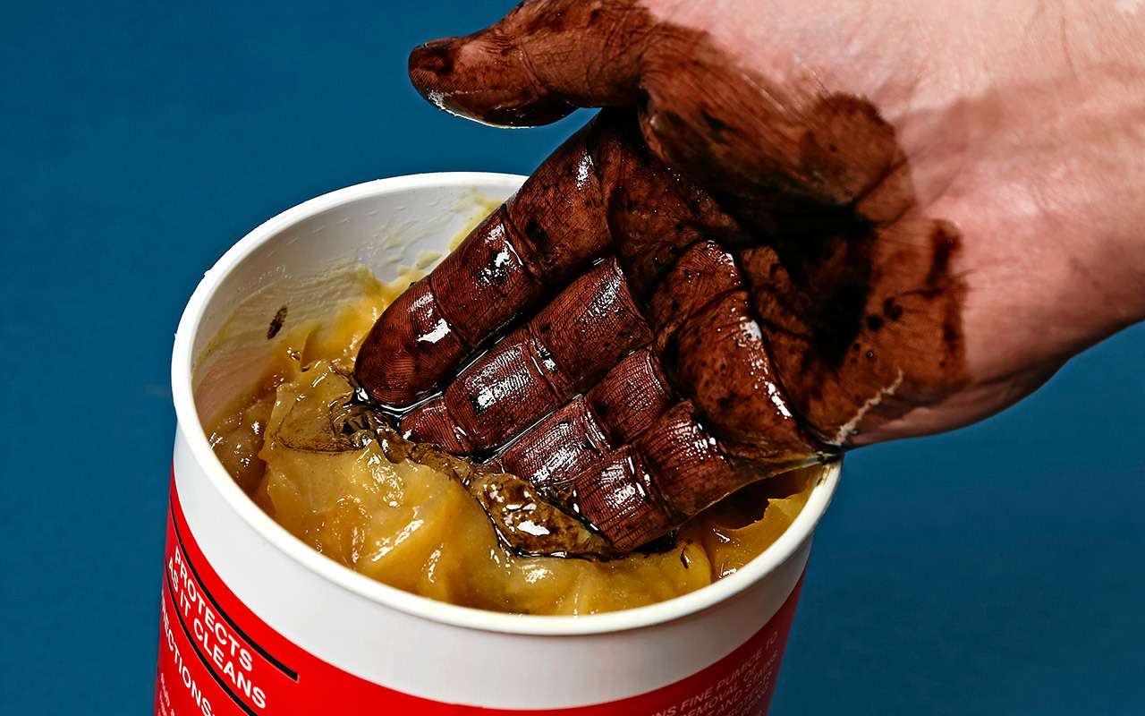 Чем отмыть руки после ремонта – выбираем лучшее средство