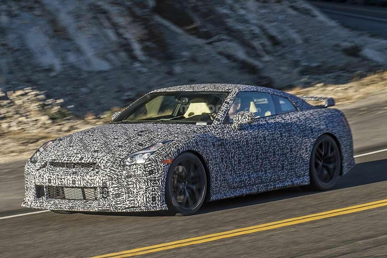 Nissan GT-R на пути в премиум