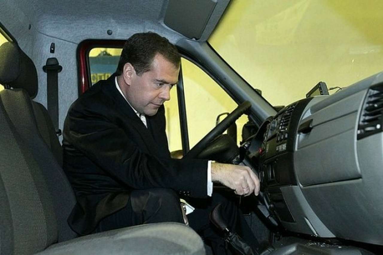 Дмитрий Медведев поездит по Москве «по-тихому» 