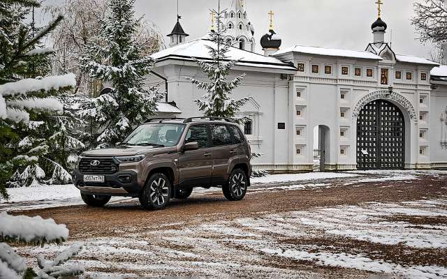 Выходные c Lada Niva Travel — как новый мотор везет в старинную Верею