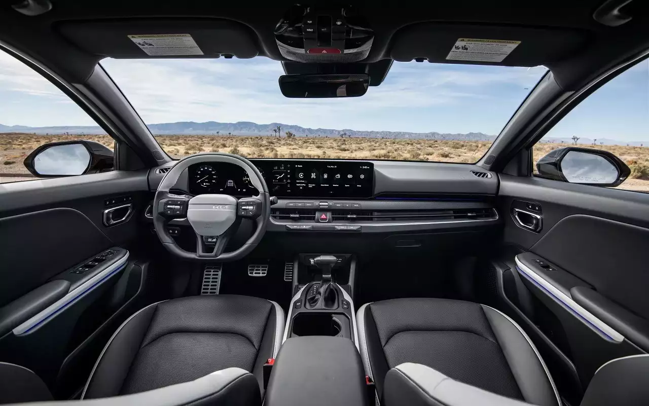 Интерьер Kia K4