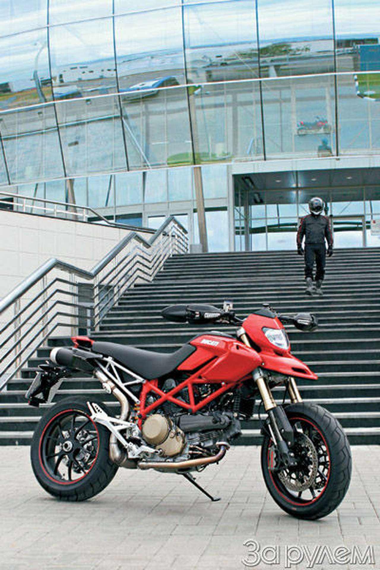 DUCATI Hypermotard 1100 S, родстер