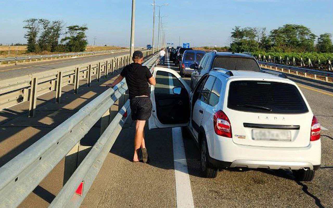 Дорога в Крым снова перегружена