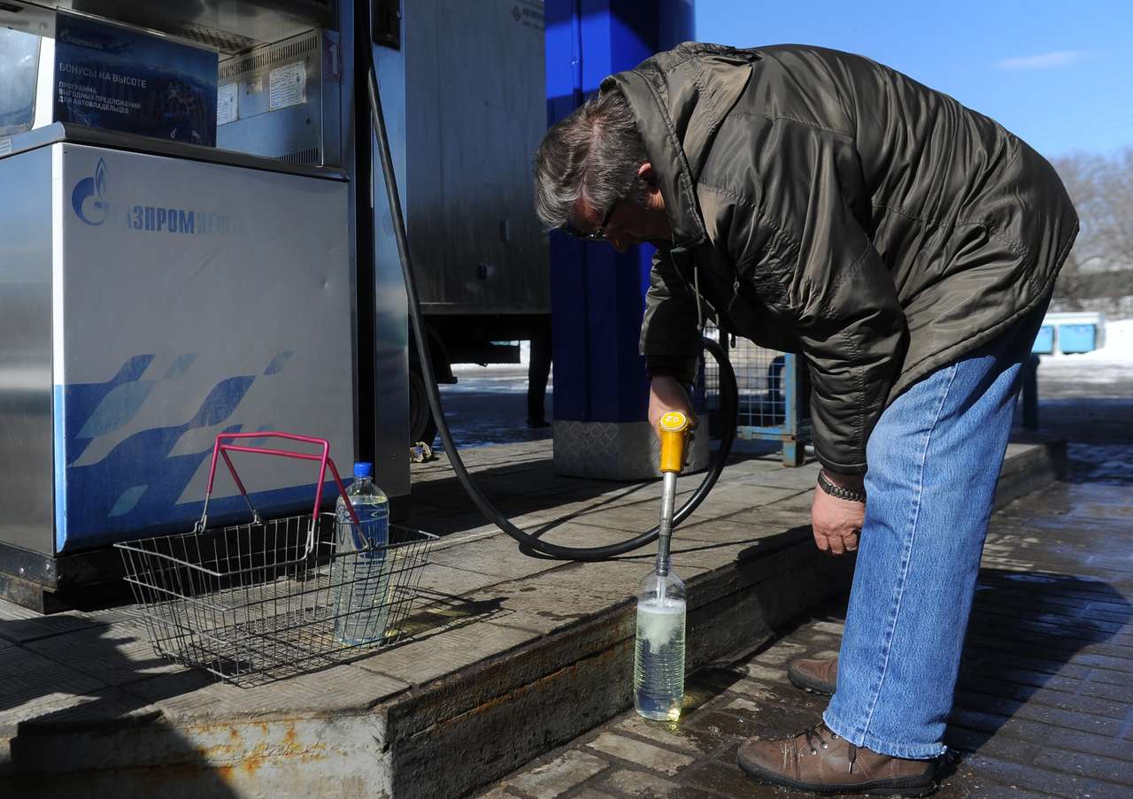 «Единая Россия» решила последить за АЗС