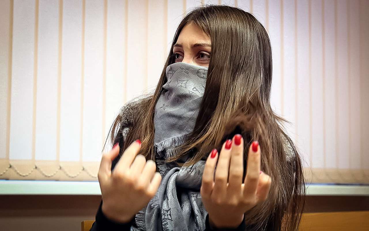 Пожизненно лишенная прав Мара Багдасарян вновь попалась за рулем