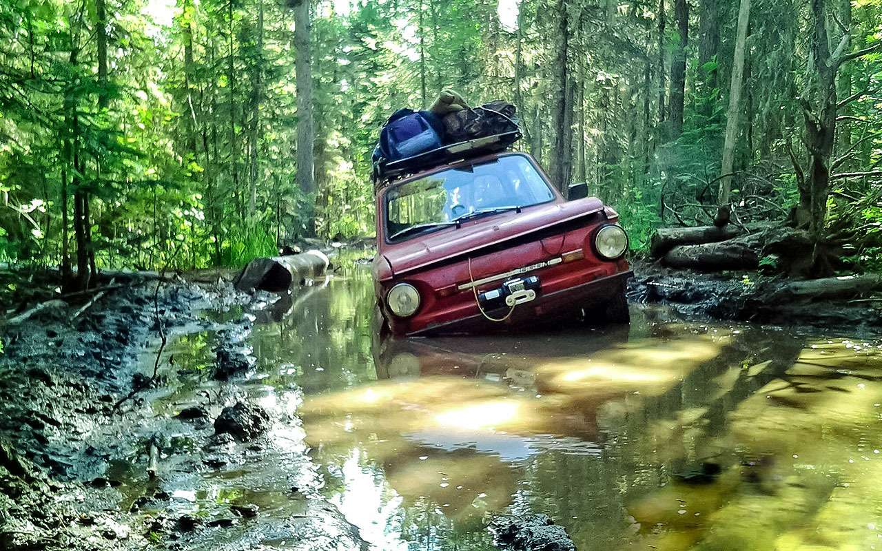 При большом желании и Запорожец можно превратить в экспедиционный внедорожник.