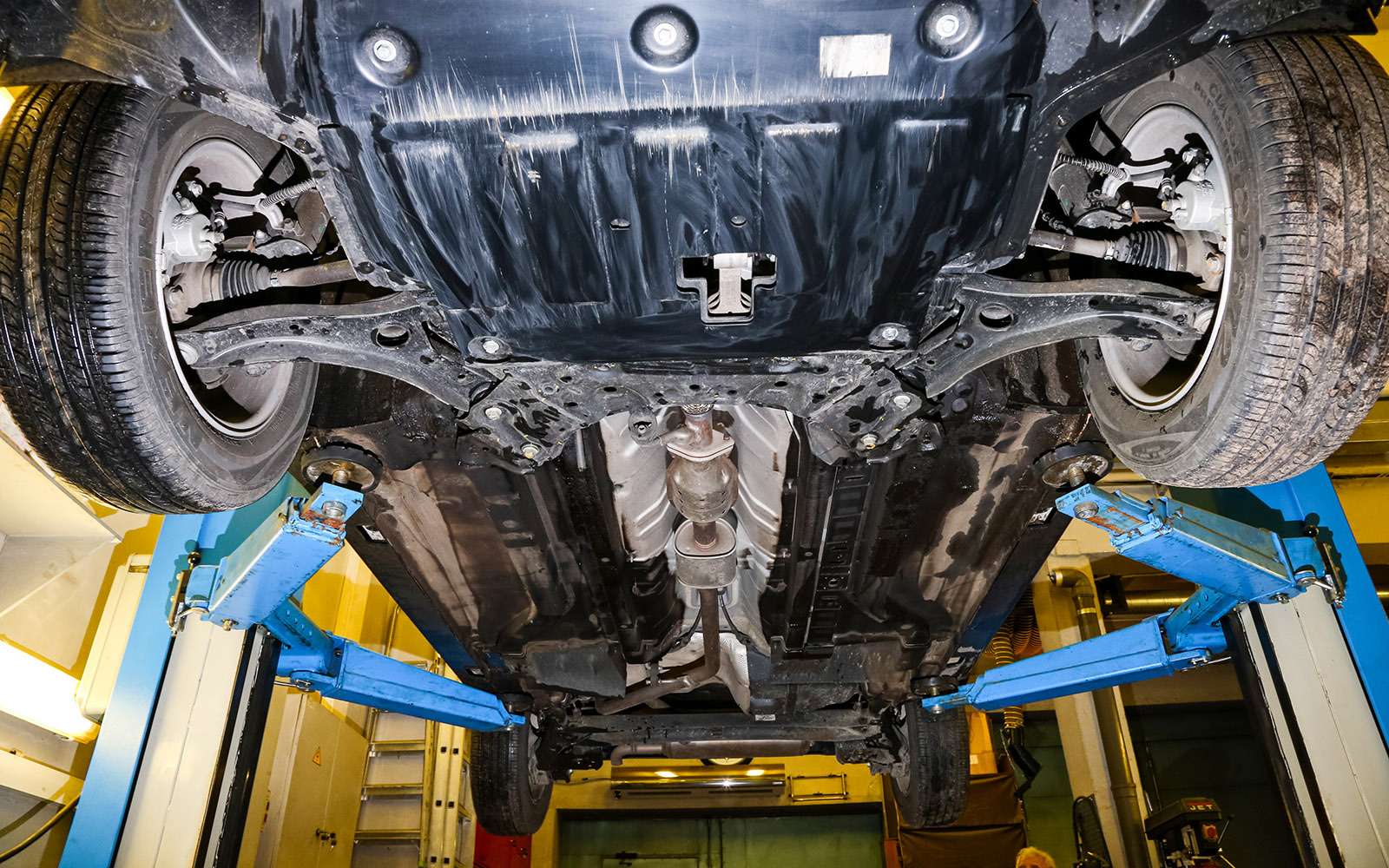 крета днище. Hyundai creta 2021 днище. днище хендай крета. днище хендай крета подвеска. Hyundai creta вид снизу.