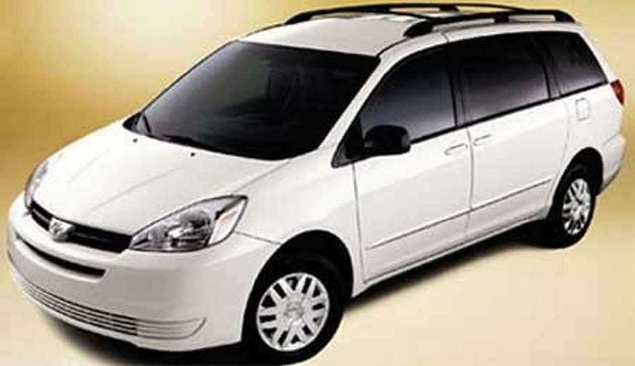 Toyota отзывает 34 тыс. минивэнов Sienna