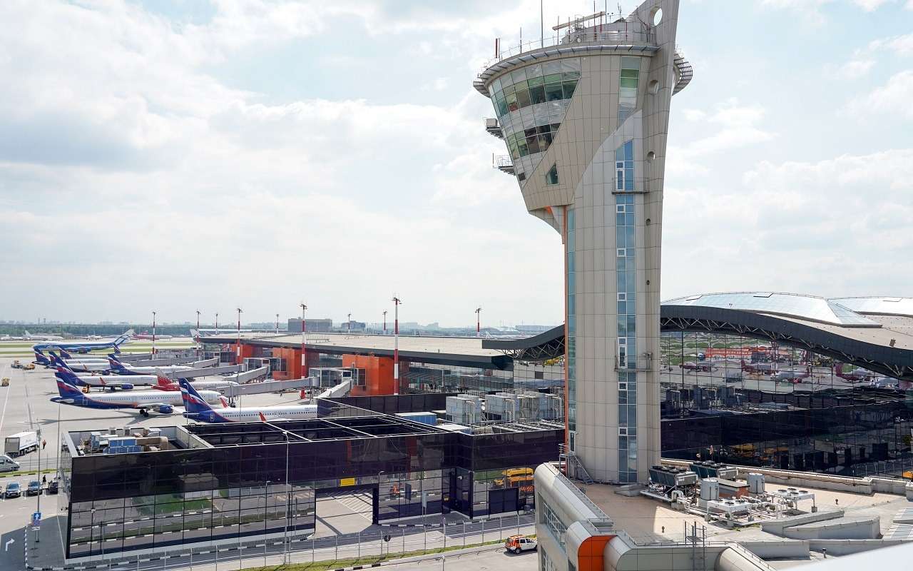 Теперь рейсы «Аэрофлота», Smartavia и Air Serbia обслуживает электротопливозаправщик