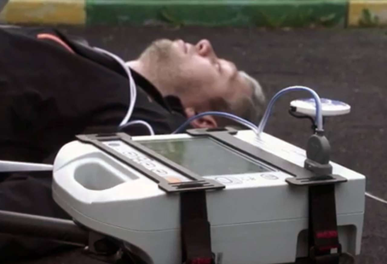 Быстрее скорой помощи - российские инженеры сделали дрон-дефибриллятор