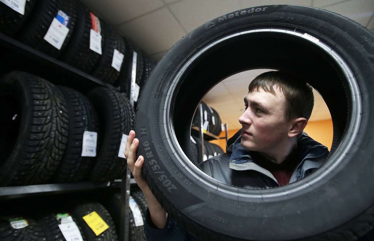 Опрос ЗР: «дутики» или «изолента»?