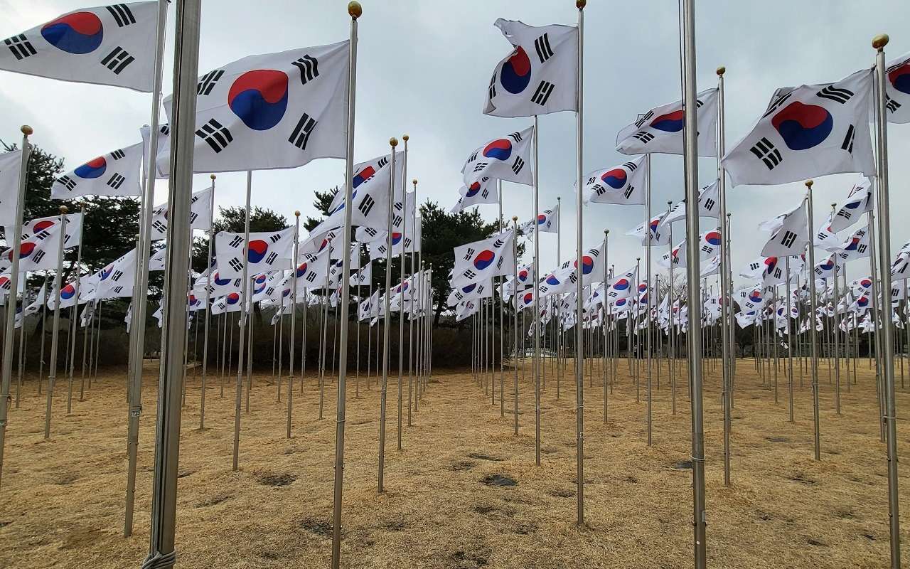 Поставки корейских машин в Россию сократились до минимума