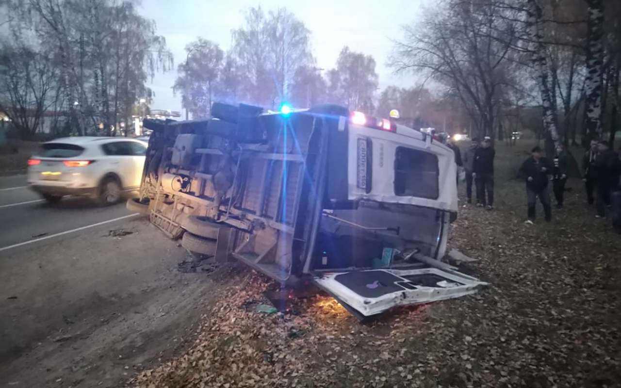 Автобус протаранил маршрутку. Есть жертвы и пострадавшие