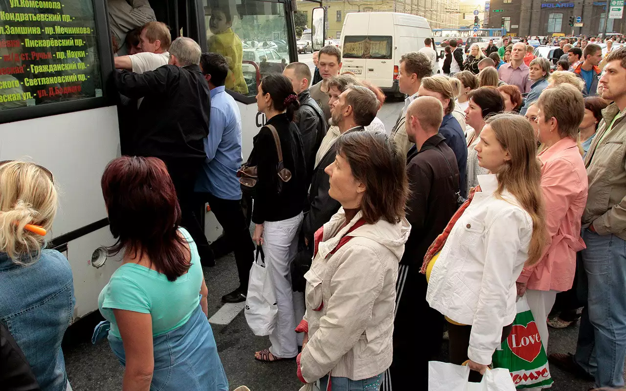 В часы пик проезд в общественном транспорте может подорожать