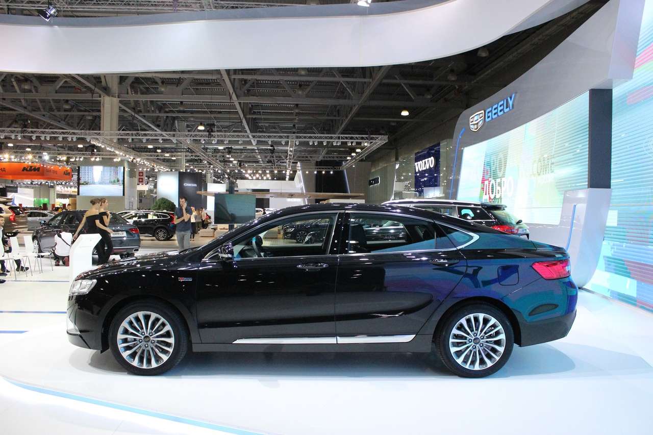 Geely Emgrand GT: объявлены цены и комплектации в России