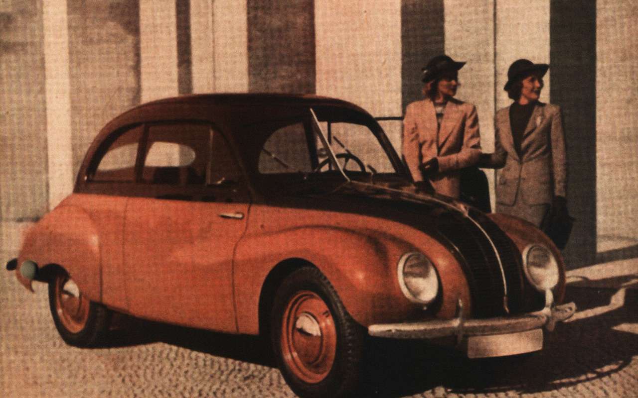 DKW F9 с пластиковыми панелями кузова.