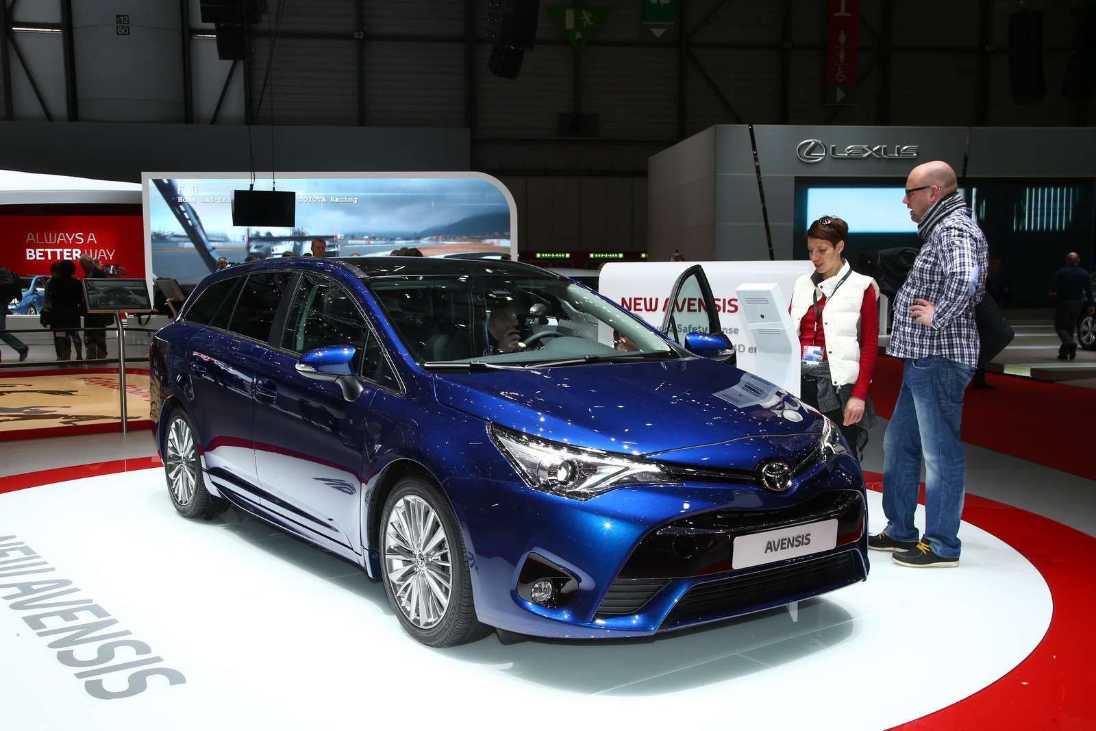 Автомобиль Toyota Avensis: новости, обзор, машина Тойота Авенсис — разные  поколения, комплектации, характеристики Toyota Avensis — сайт За рулем  www.zr.ru