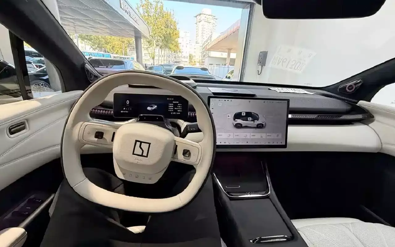 Интерьер Zeekr X 2026