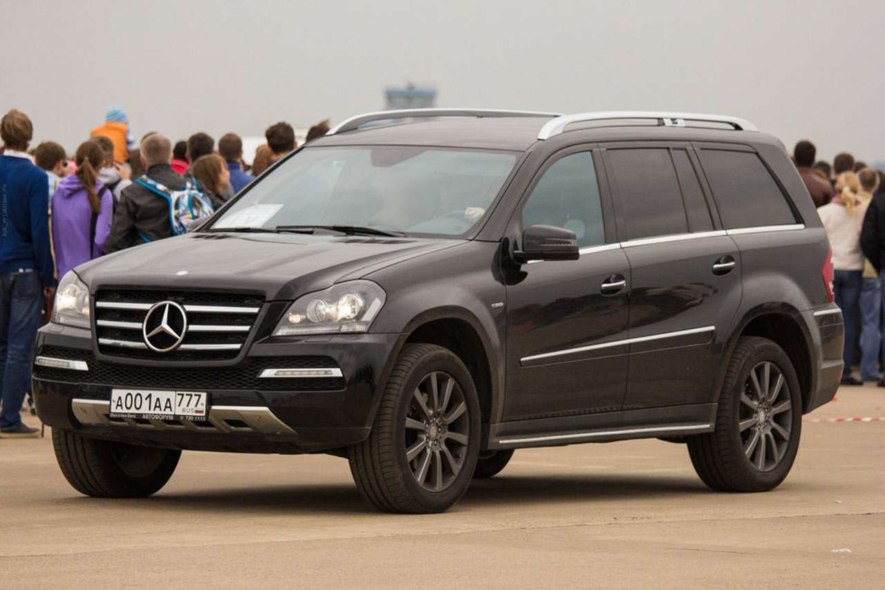 Общественность требует разобраться с «красивыми» номерами 