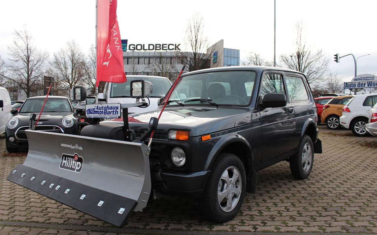 На базе Lada 4x4 есть снегоочистители - за 1,6 млн