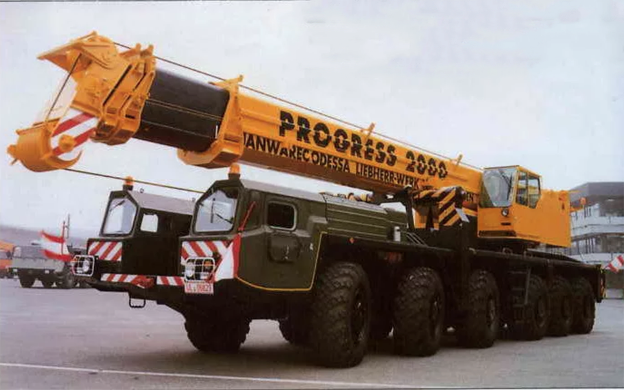 Подзабытый проект СССР: 120-тонный автокран «Прогресс‑2000»