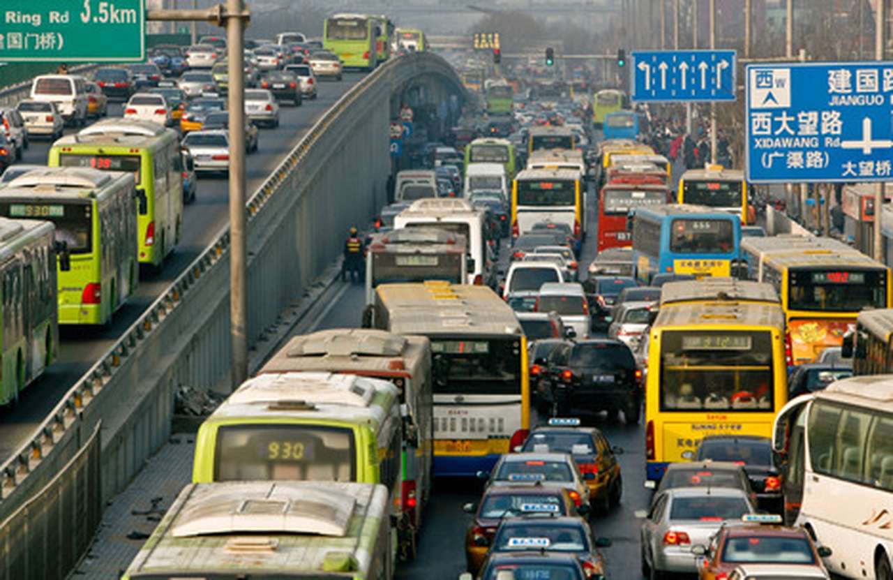 Китайский авторынок вновь стал лидером