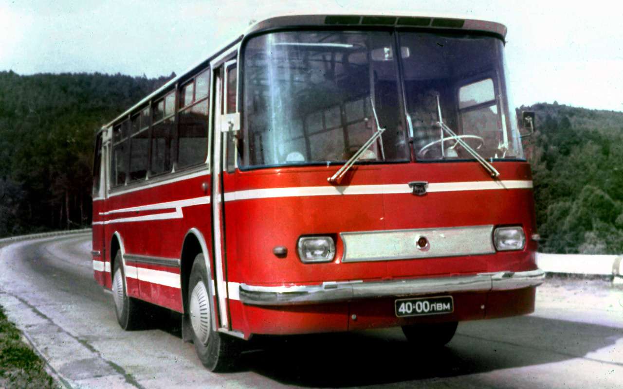 Путешествие в СССР... на автобусе Ikarus 250