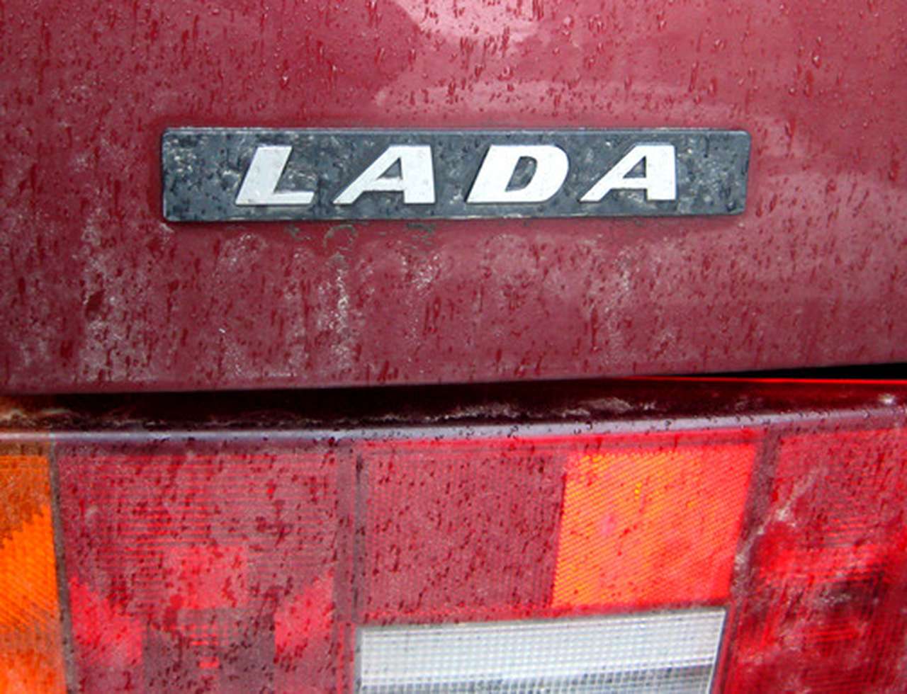 АВТОВАЗ борется за домен «лада.рф» с питерскими мельниками 