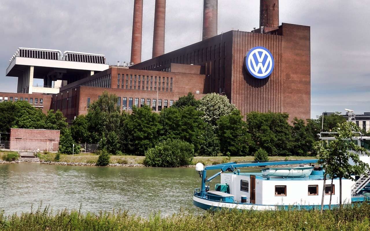 До 120 тысяч увольнений: как Volkswagen пытается спастись от кризиса