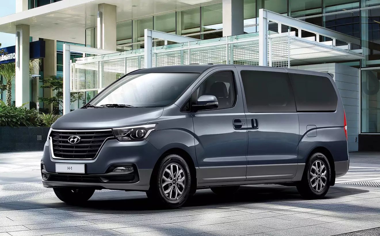 Hyundai h1 2021. Hyundai h-1. Hyundai h1 2019. Минивэн Хендай ш1.