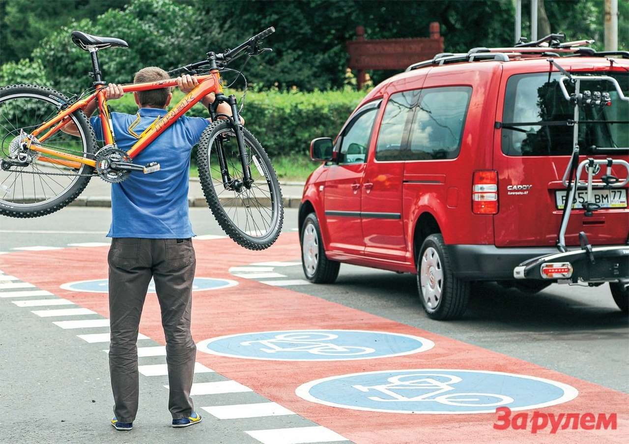 Перевозим велосипед: «аист» на крыше