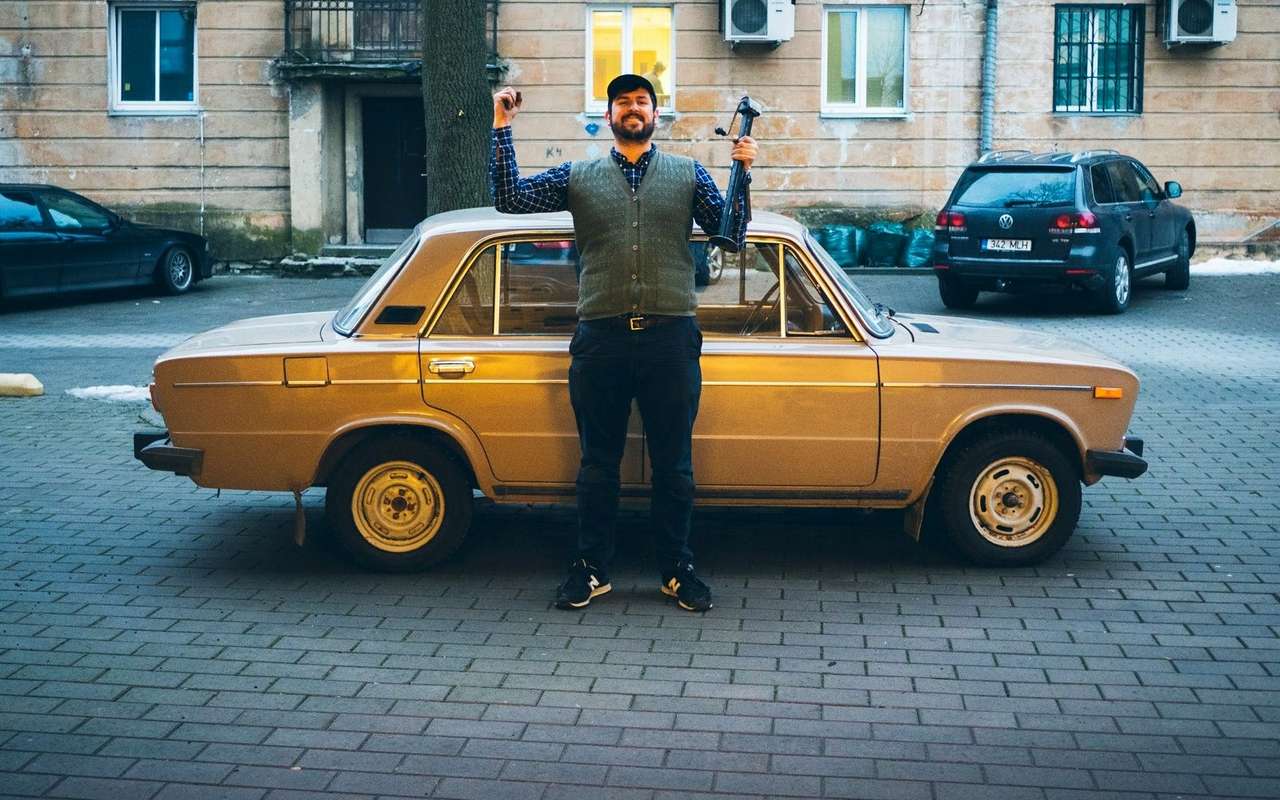 Американский дипломат купил себе старые Жигули