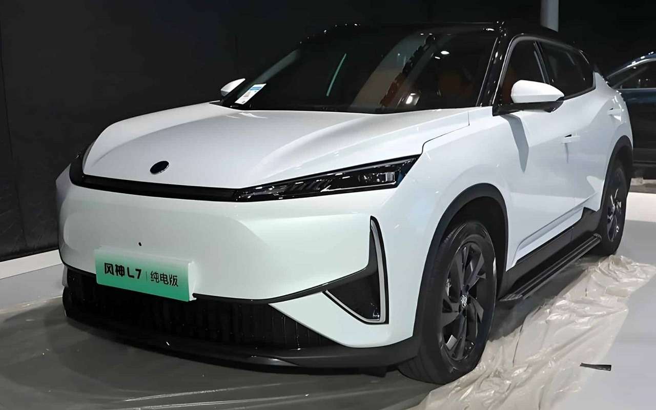 Этот «китаец» с запасом хода 518 км приехал на автошоу в Чэнду сразу с ценником