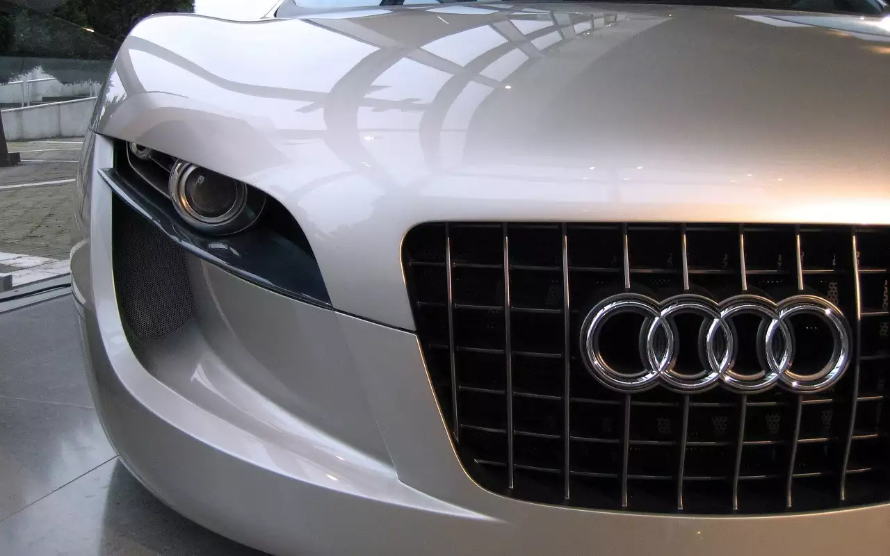 Связано с вымогательством: зачем Audi зарегистрировала товарные знаки в России