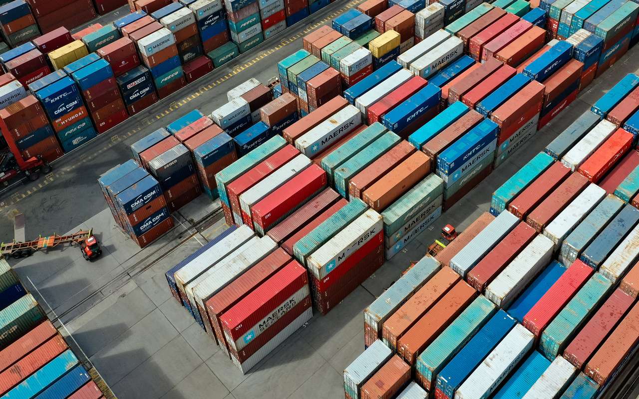 В портах Бельгии застряли 4,9 тыс. авто, предназначенных для РФ