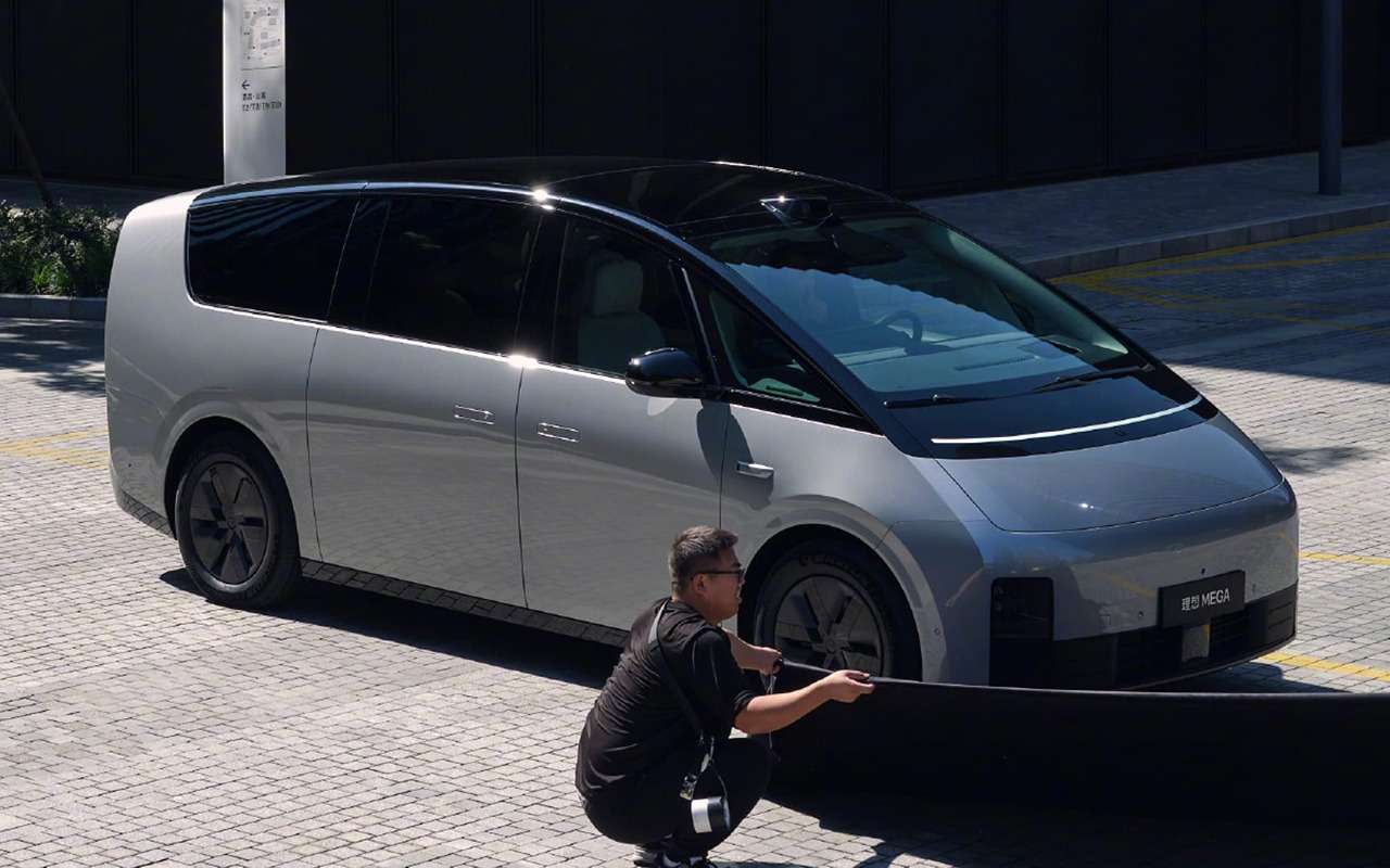 Li Auto Mega