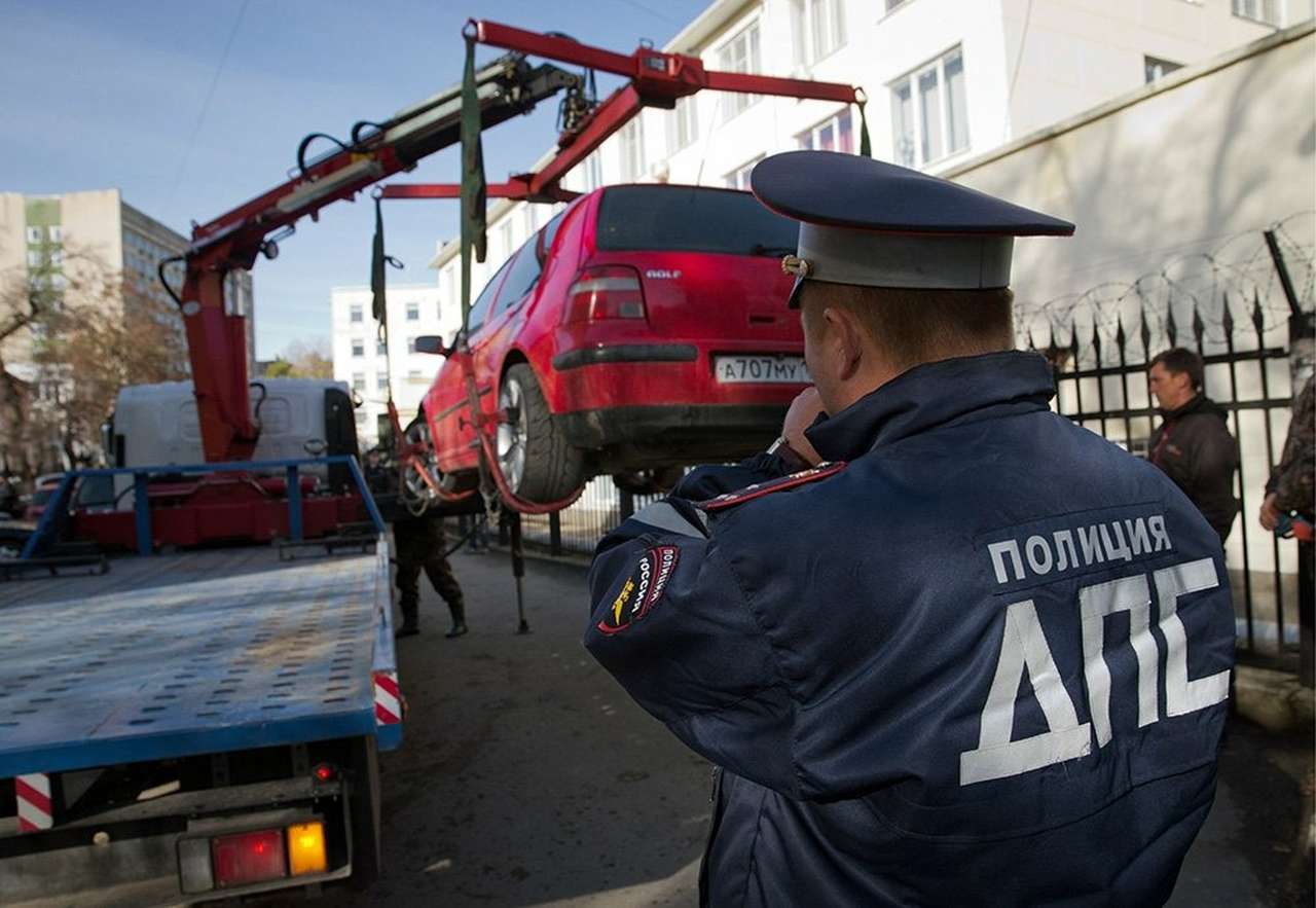 Эксперт предложил временно изымать авто у некоторых граждан. И вот почему