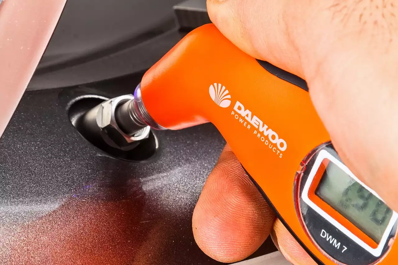 Недомерки: какой шинный манометр выбрать