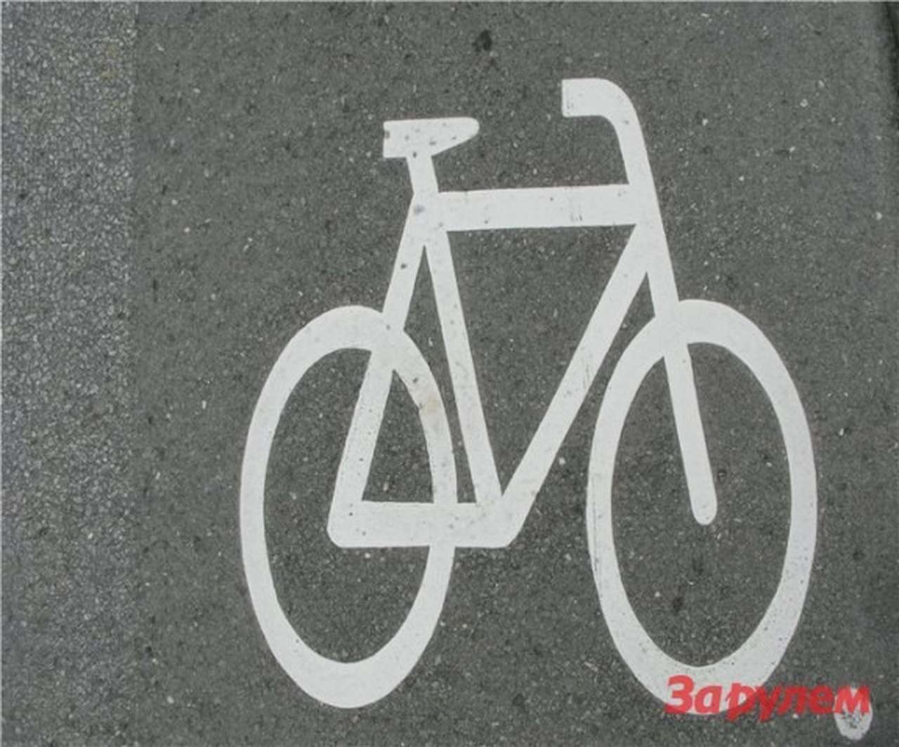 Пьяные полицейские в Москве сбили велосипедиста