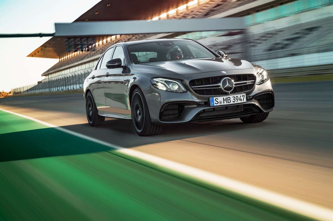 «Волк» нового века: Mercedes-AMG показал суперседан E 63 нового поколения