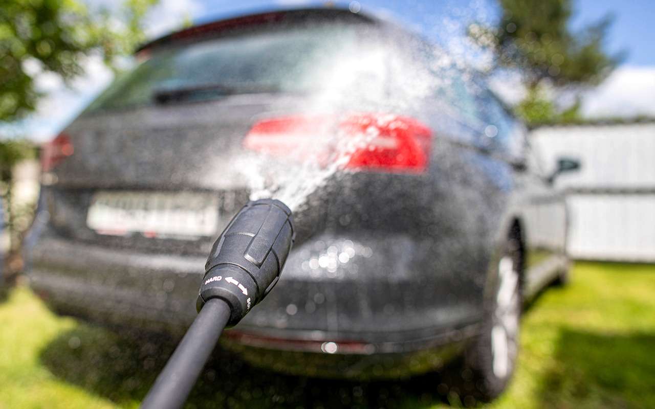 Все моют машины на даче — мне-то за что штраф?