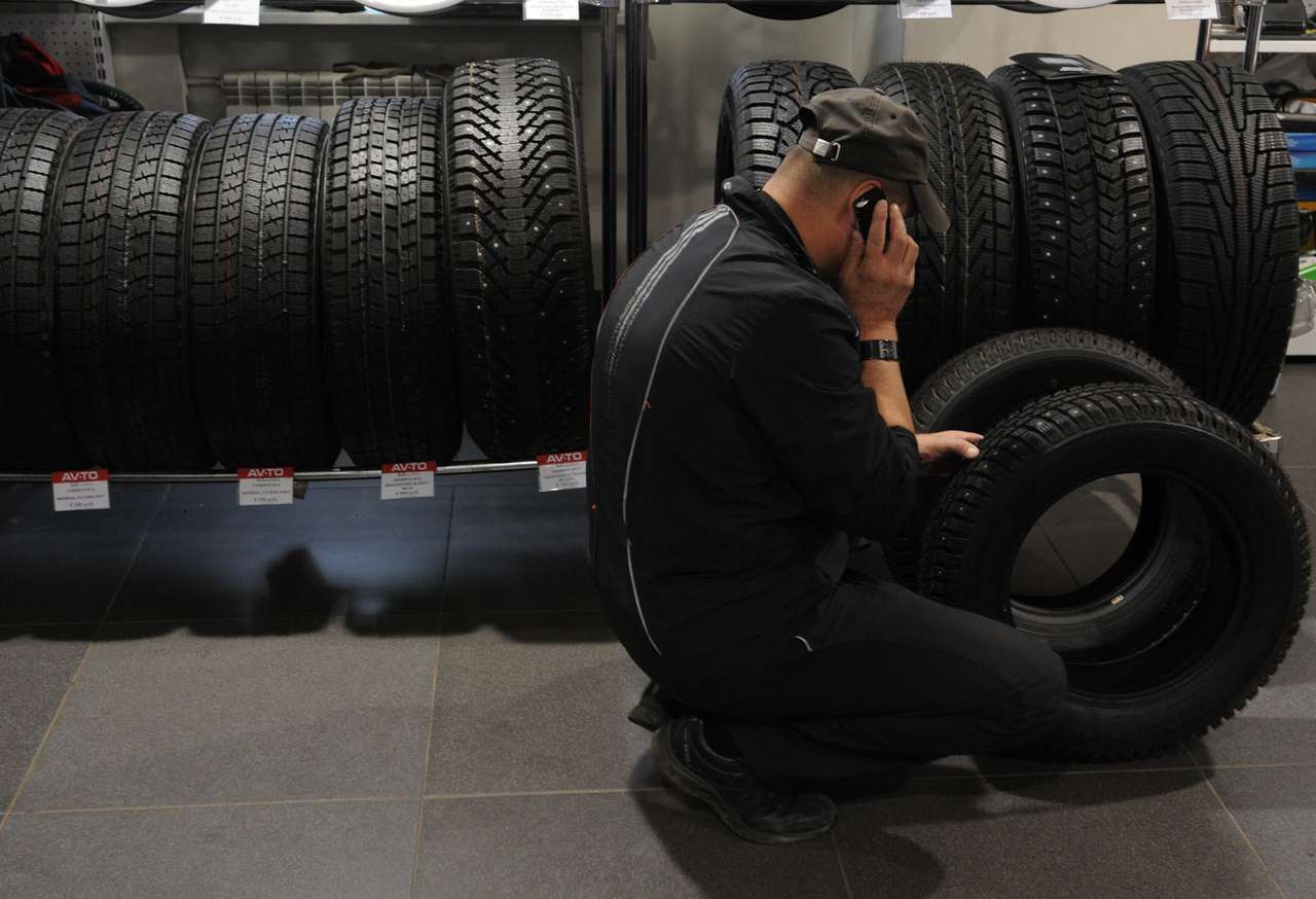 Опрос ЗР: готовы ли автомобилисты к штрафам за шины не по сезону?