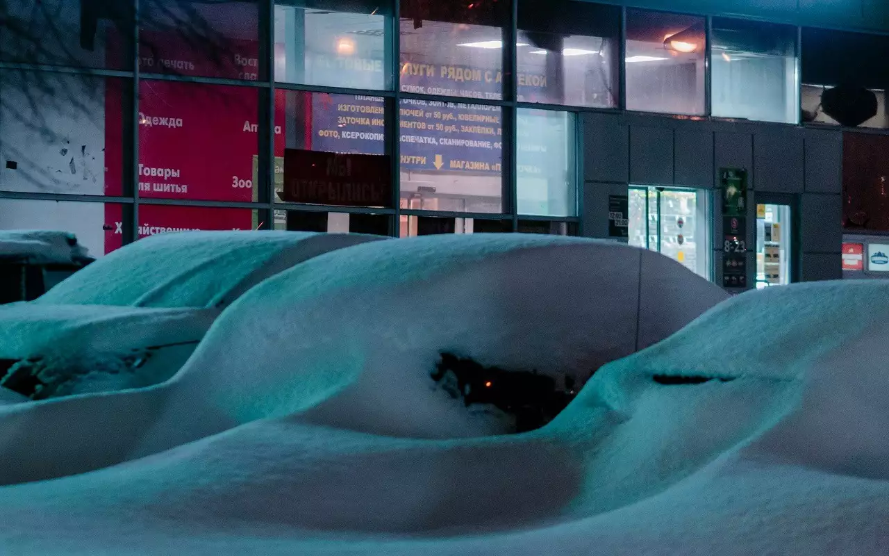 Гараж, паркинг, навес — где не стоит оставлять автомобиль в морозы