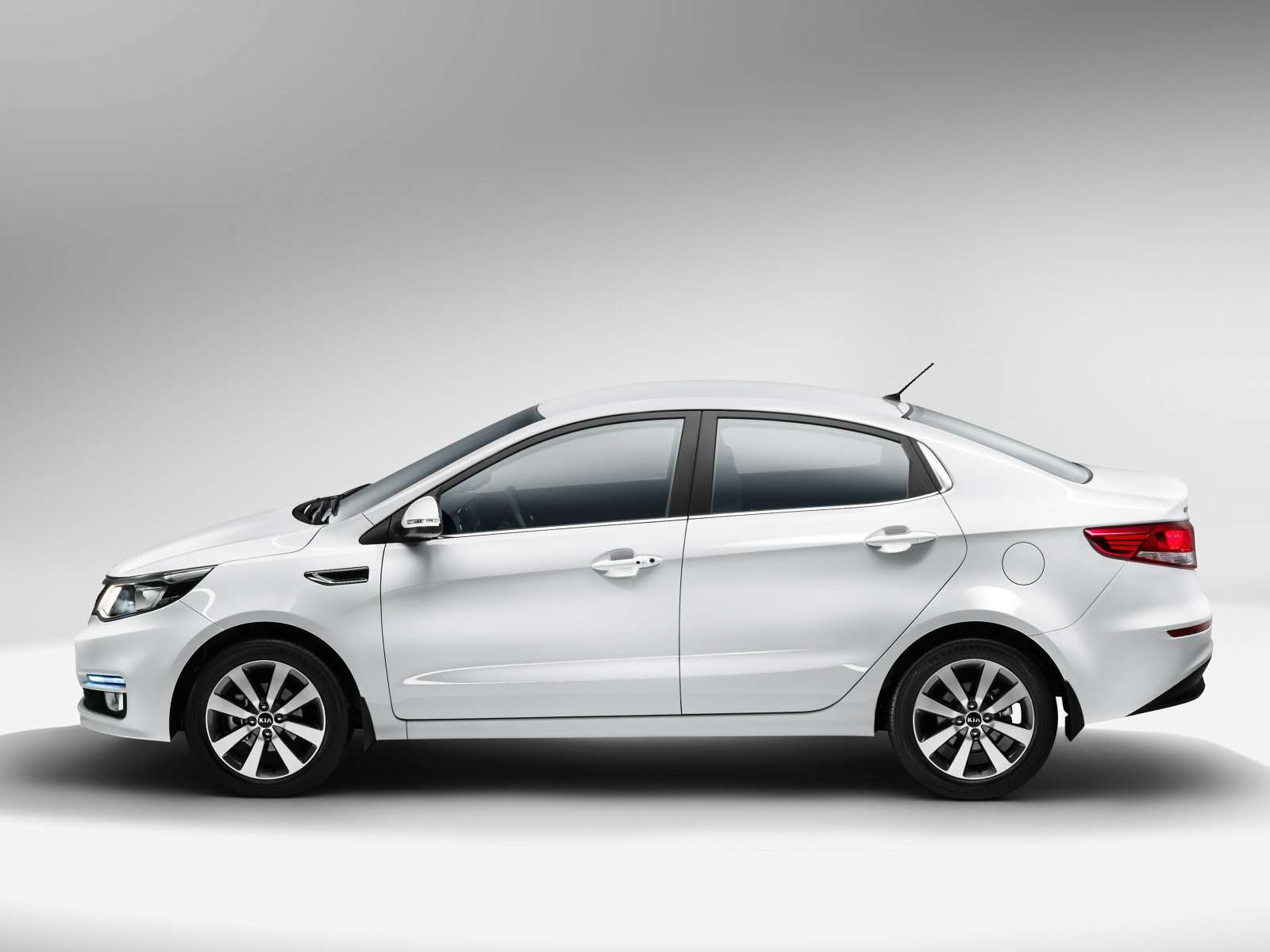 Kia Rio 3 2015