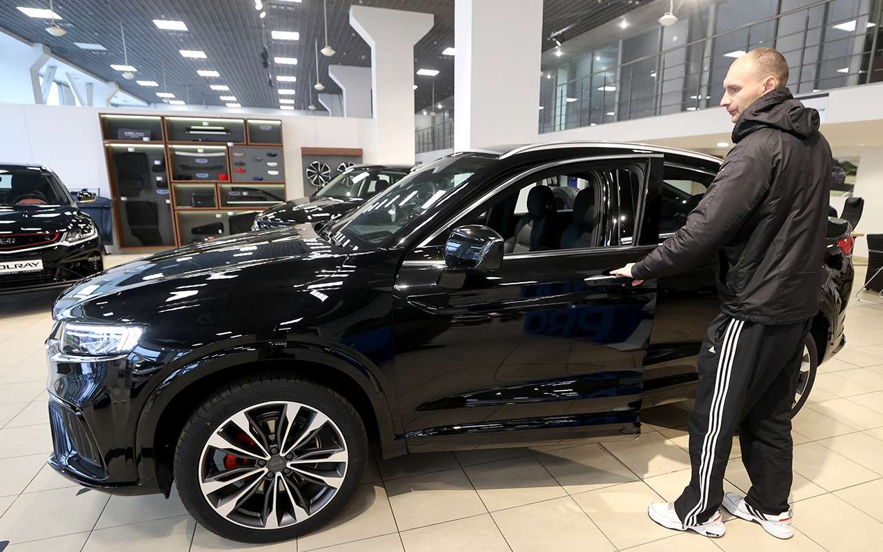 На эти машины россияне потратили больше всего денег