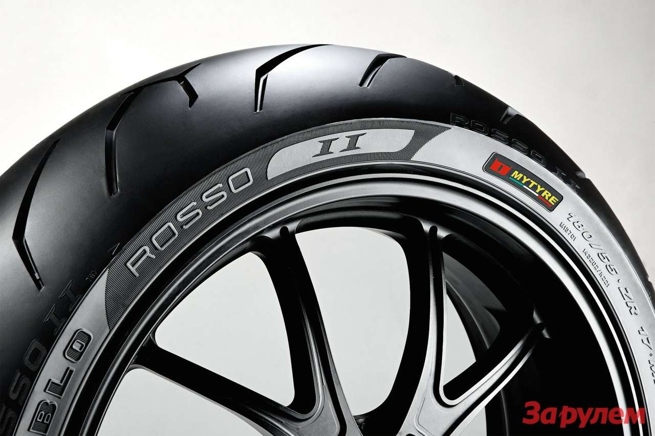 Фишка Diablo Rosso II: можно заказать наклейки на боковины, причем собственного дизайна.