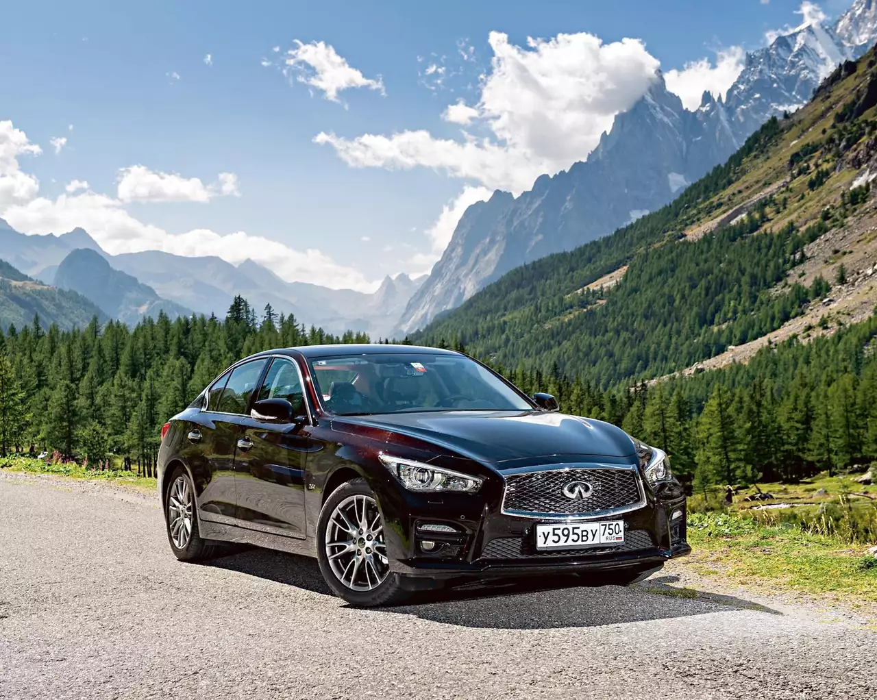 Infiniti Q50, от 1 450 000 руб., КАР от 16,24 руб./км  